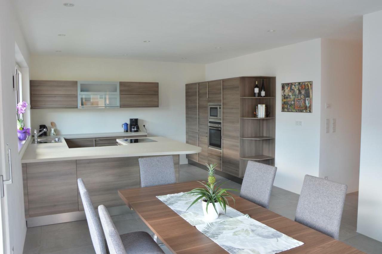 Family Apartment Julia 泰尔梅诺 外观 照片